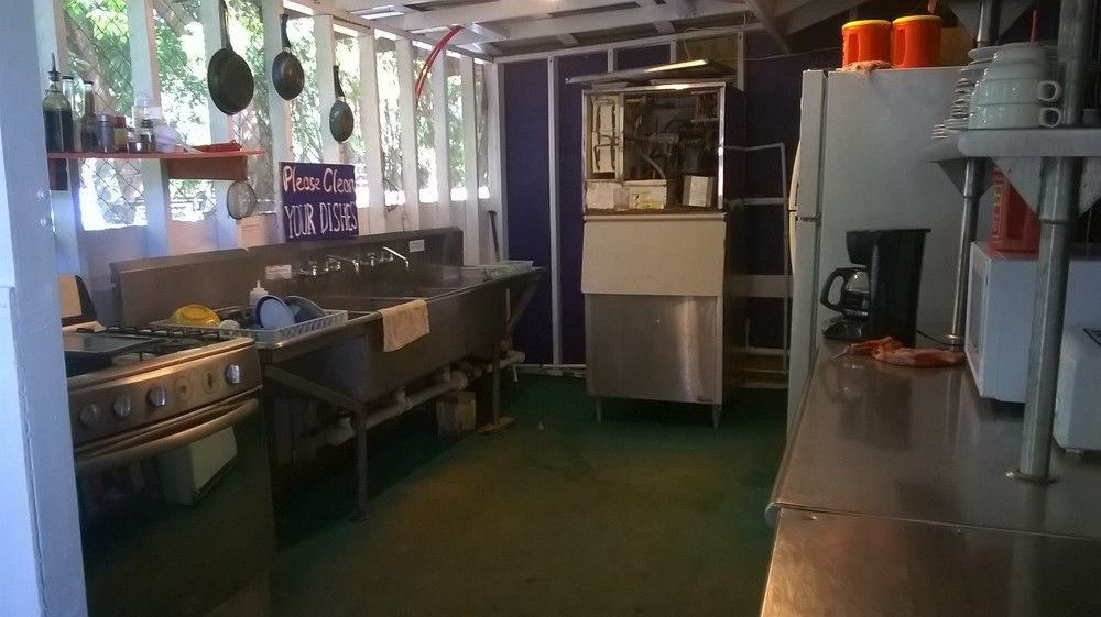 ויסקז Waterside Inn מראה חיצוני תמונה